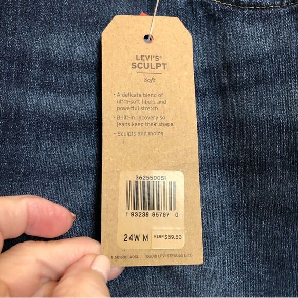LEVIS - 🌺HP X 11 🌺 NWT -L Sz 24W Plus Size 721 Hi-Rise Skinny Distressed Jeans - Picture 11 of 16